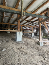 Polyester underfloor insulation