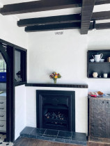 Historic Remuera house repaint - This brick and plaster home had movement cracks all through it. 
We used mortar to repair the cracks and then repainted the home prior to the owners reselling their beloved family home in Remuera.