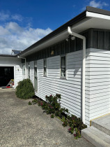 Painting the weatherboard and deck oiling (before)