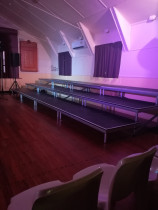 Teired choir stand