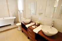 Designer Bathroom Renovations give Tradelink Plumbing & Gas Ltd a call